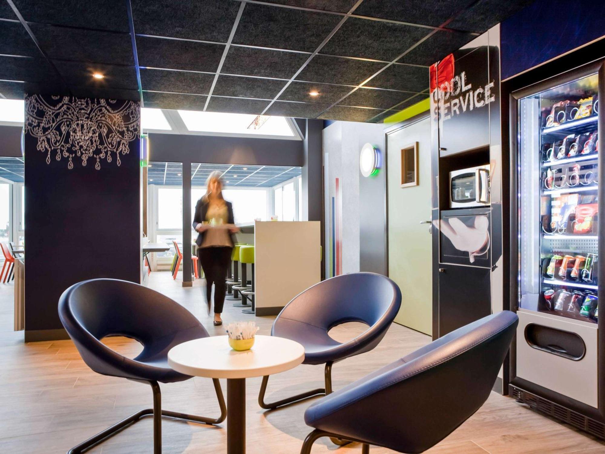Ibis Budget Pontault Combault Rn4 Marne La Vallee Luaran gambar